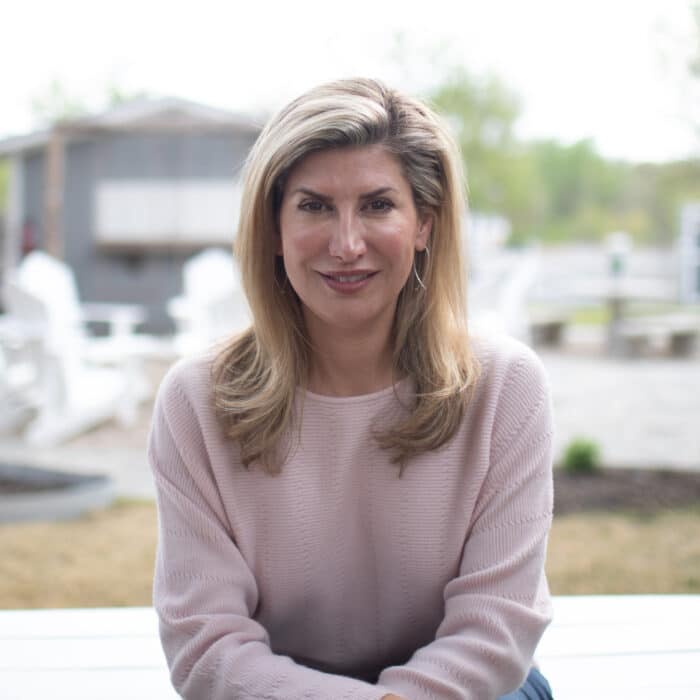 Meg Geisewite, author of Intoxicating Lies. Find freedom from alcohol.